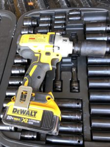 Dewalt impact driver online maintenance